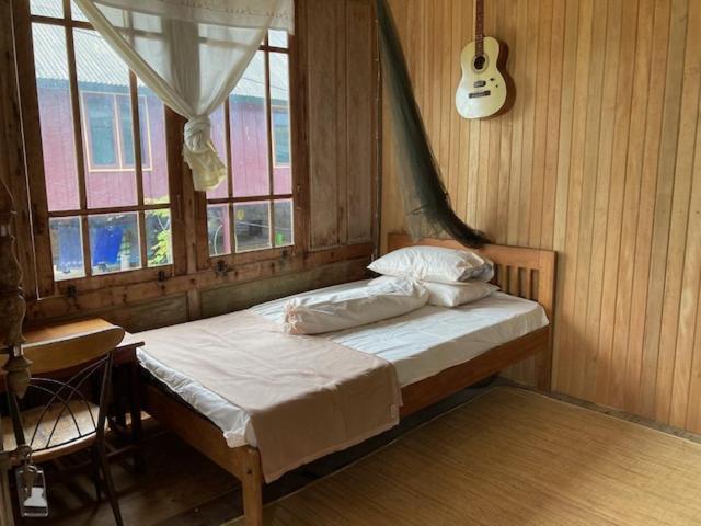 Areef Homestay Kaledupa エクステリア 写真